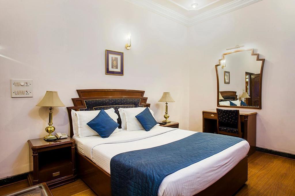 Hotel Imperial House Allāhābād Junction Buitenkant foto