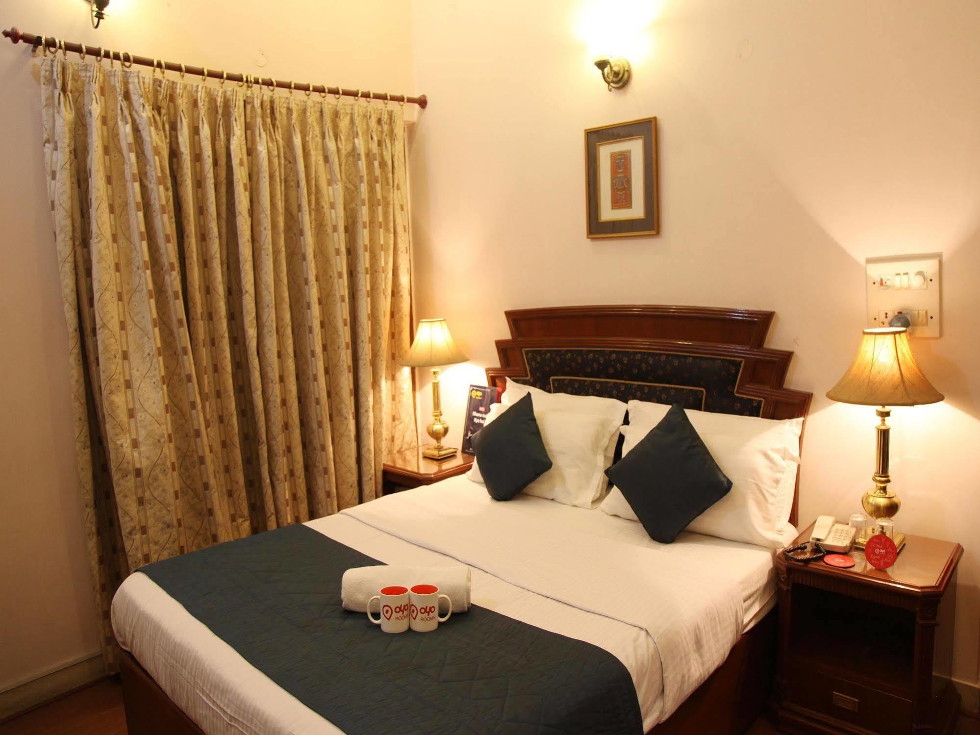 Hotel Imperial House Allāhābād Junction Buitenkant foto