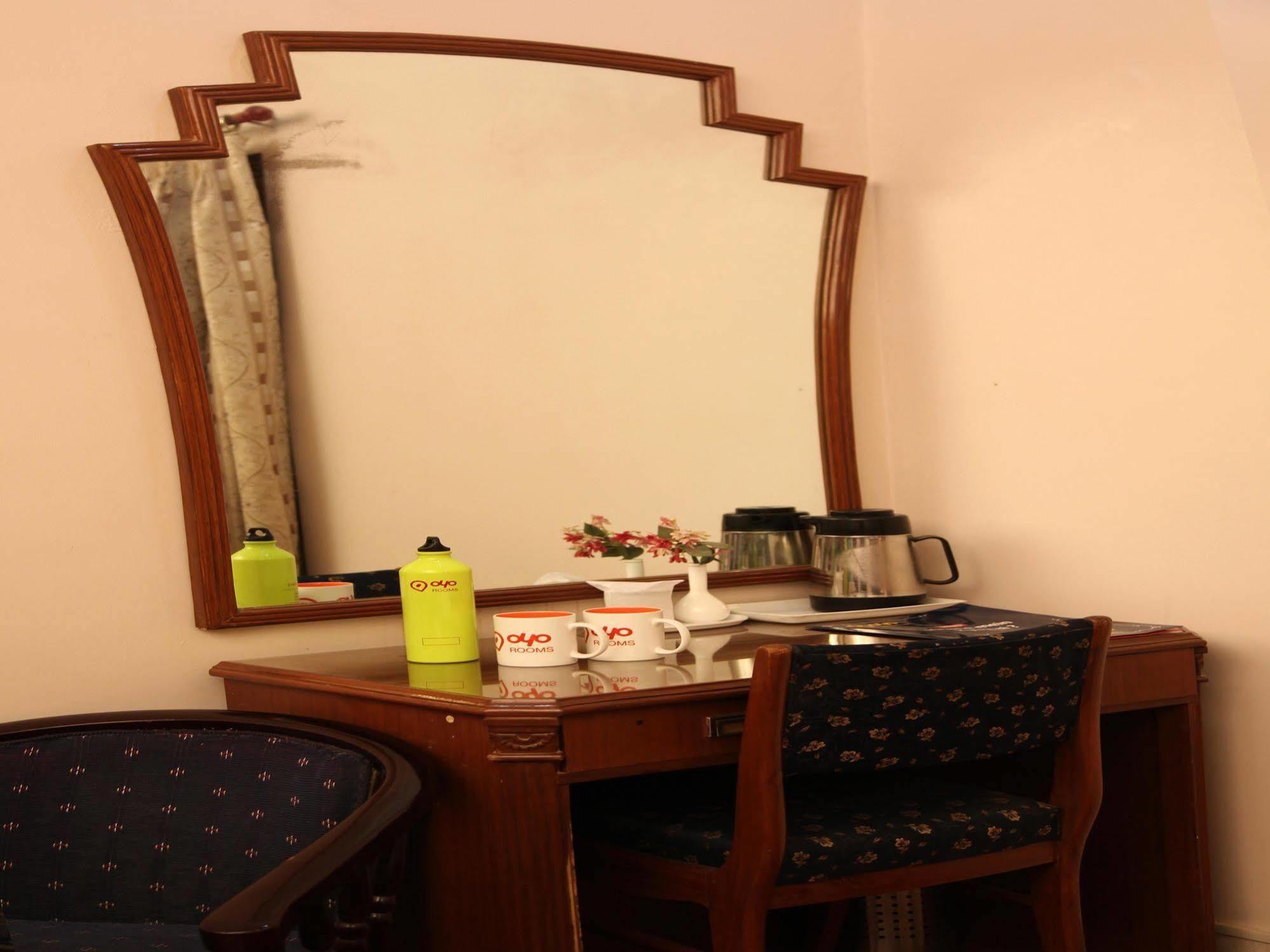 Hotel Imperial House Allāhābād Junction Buitenkant foto