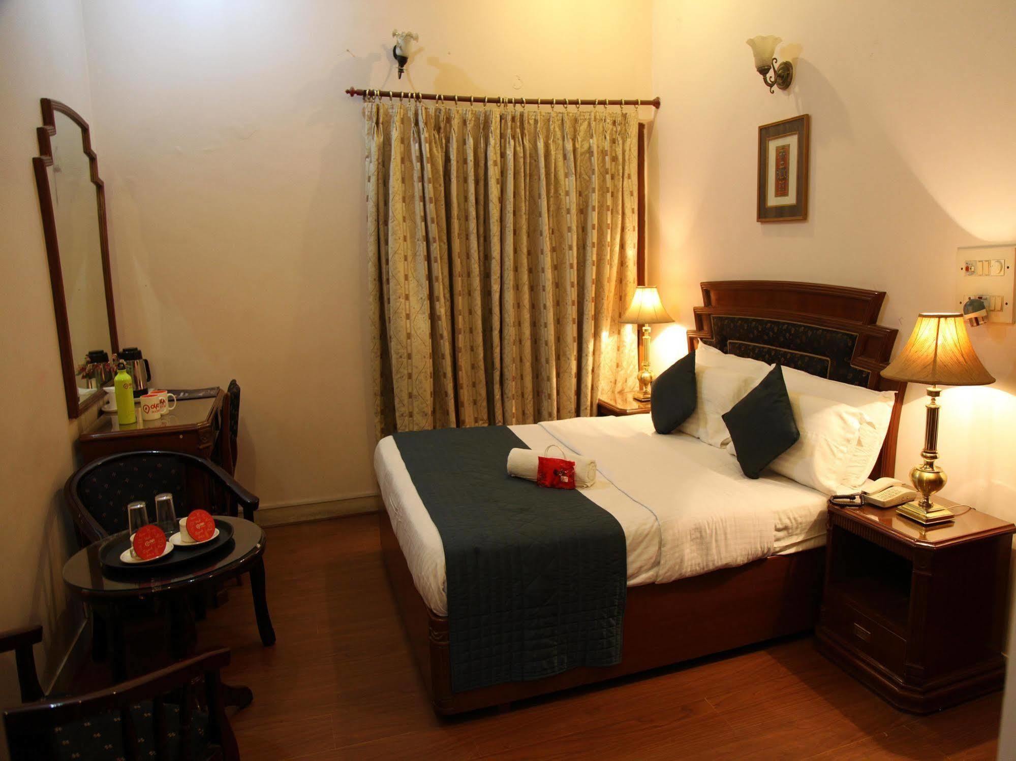 Hotel Imperial House Allāhābād Junction Buitenkant foto